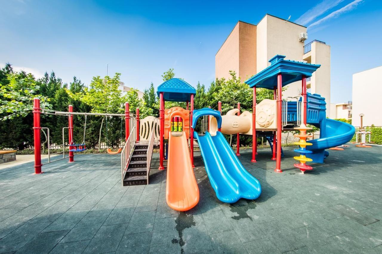 Holiday Fort Golf Club - Premium Apartments Sunny Beach Buitenkant foto