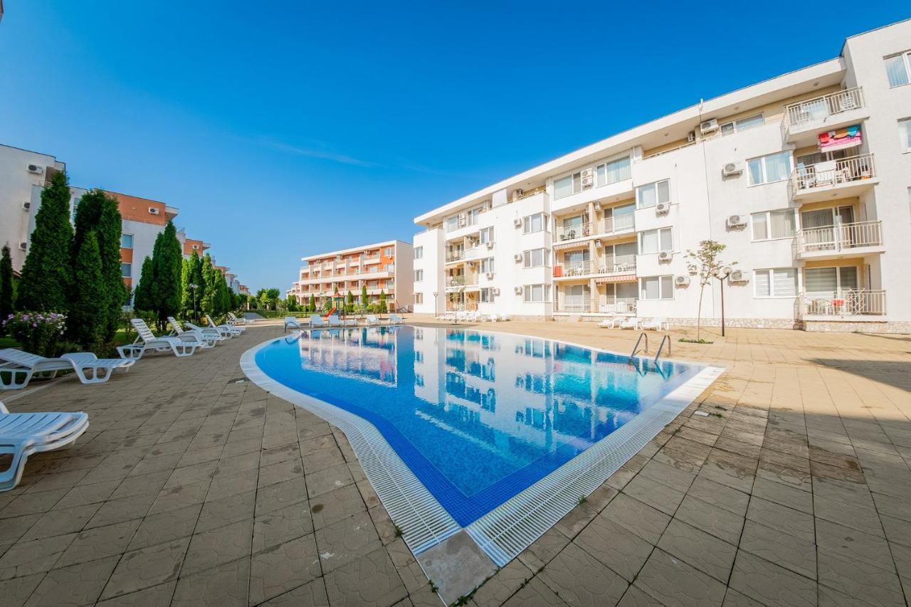 Holiday Fort Golf Club - Premium Apartments Sunny Beach Buitenkant foto