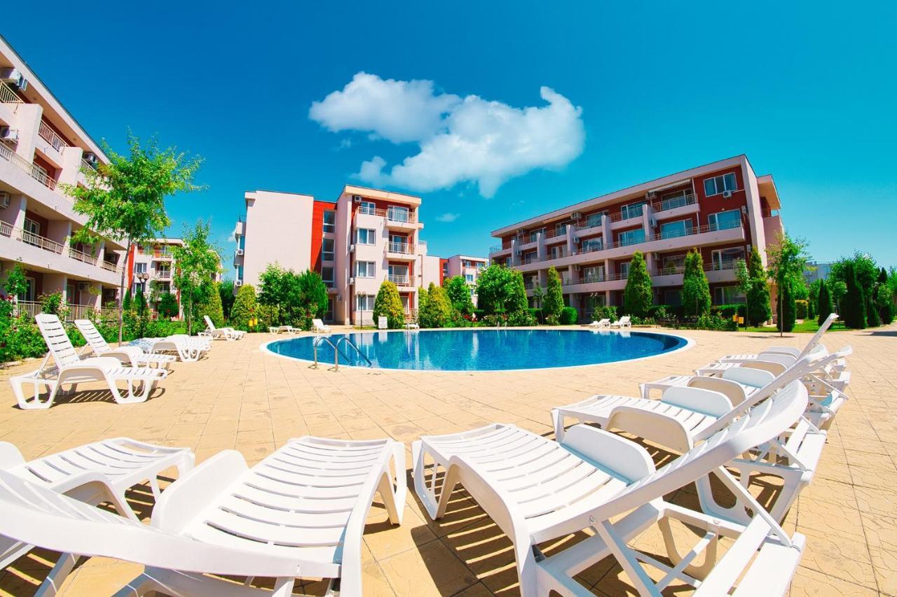 Holiday Fort Golf Club - Premium Apartments Sunny Beach Buitenkant foto