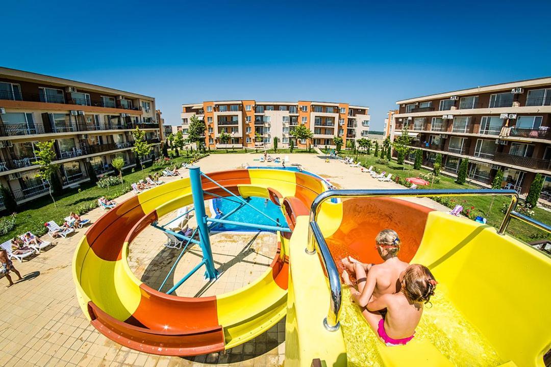 Holiday Fort Golf Club - Premium Apartments Sunny Beach Buitenkant foto
